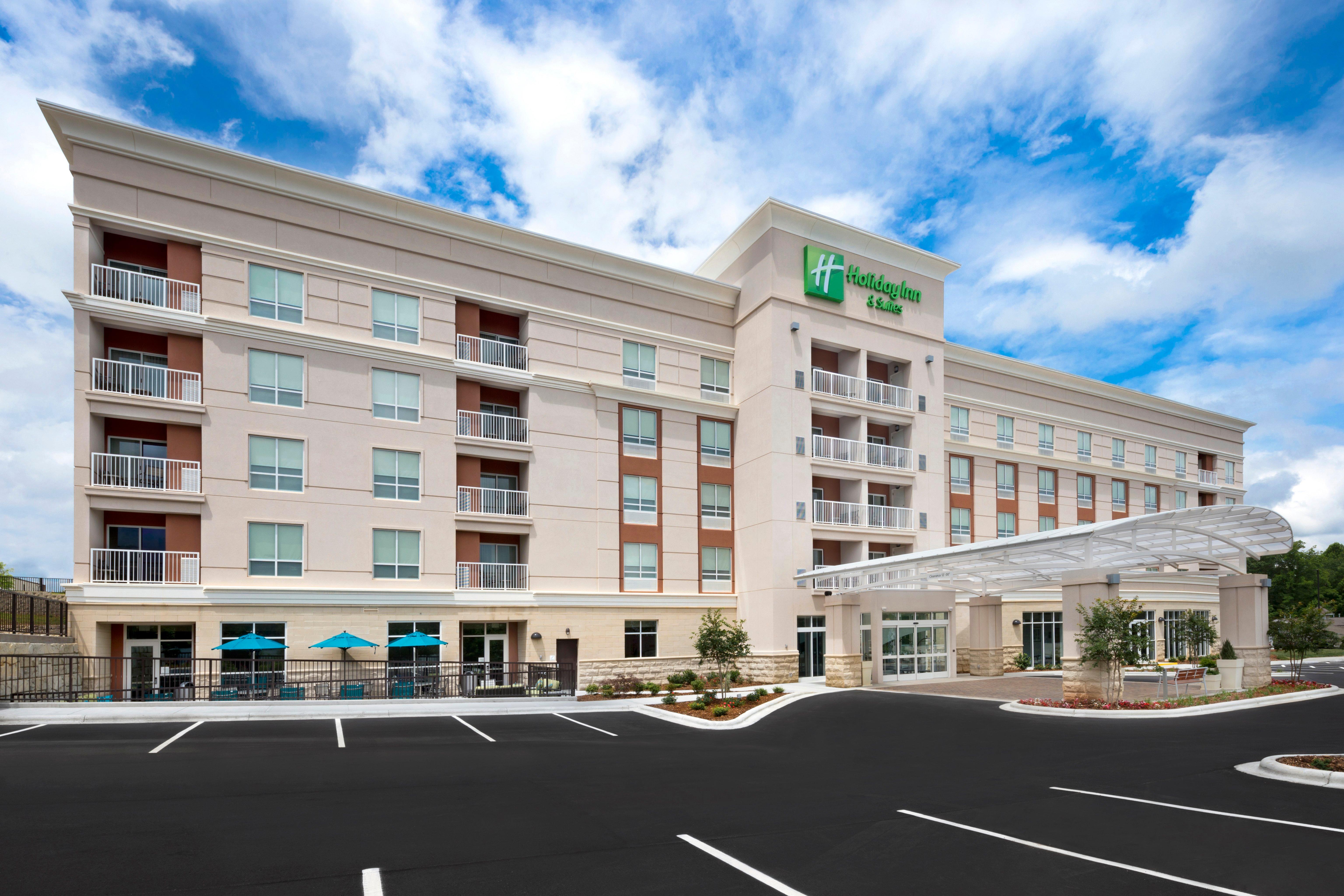 Holiday Inn & Suites Arden - Asheville Airport By Ihg Bagian luar foto