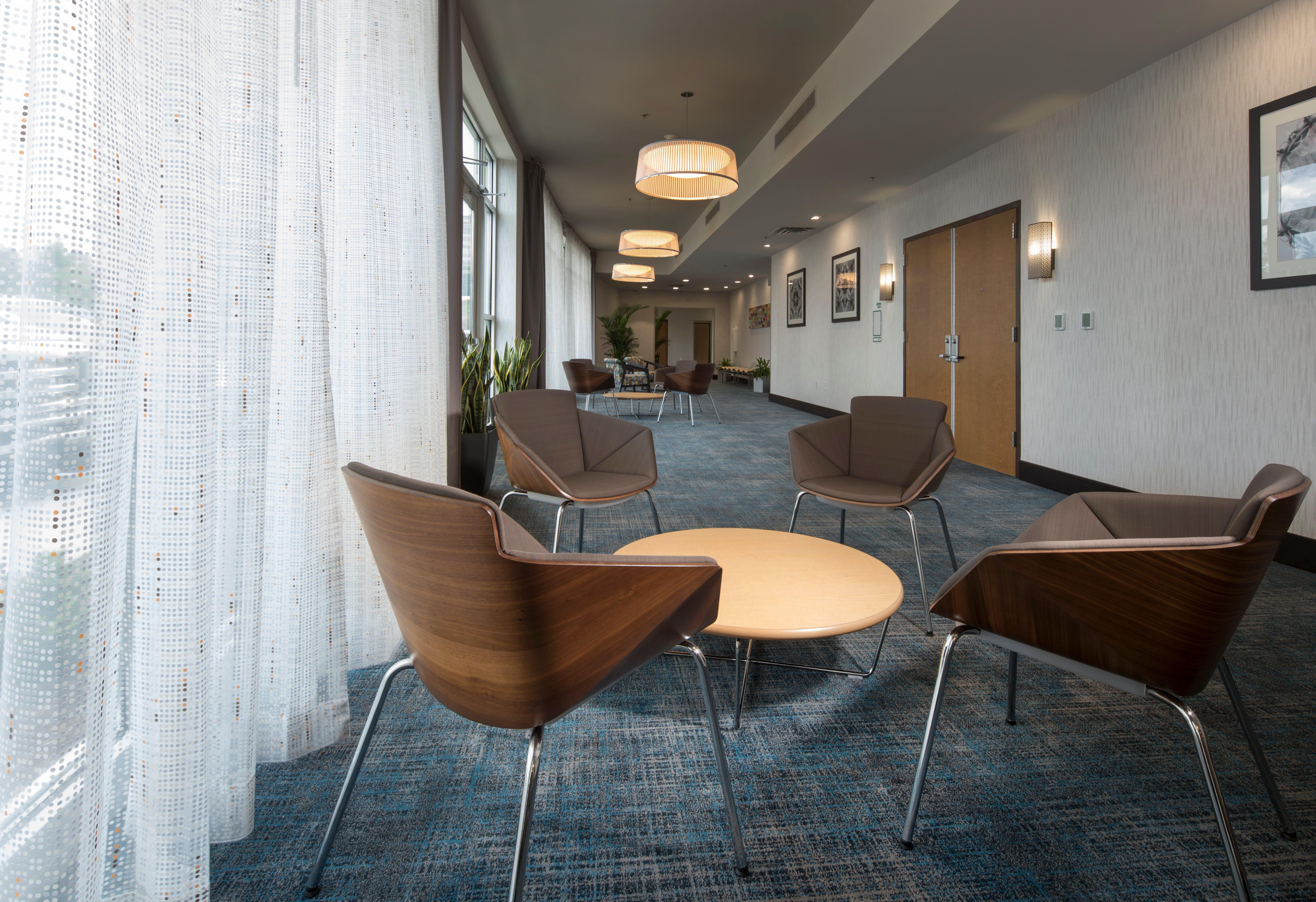 Holiday Inn & Suites Arden - Asheville Airport By Ihg Bagian luar foto