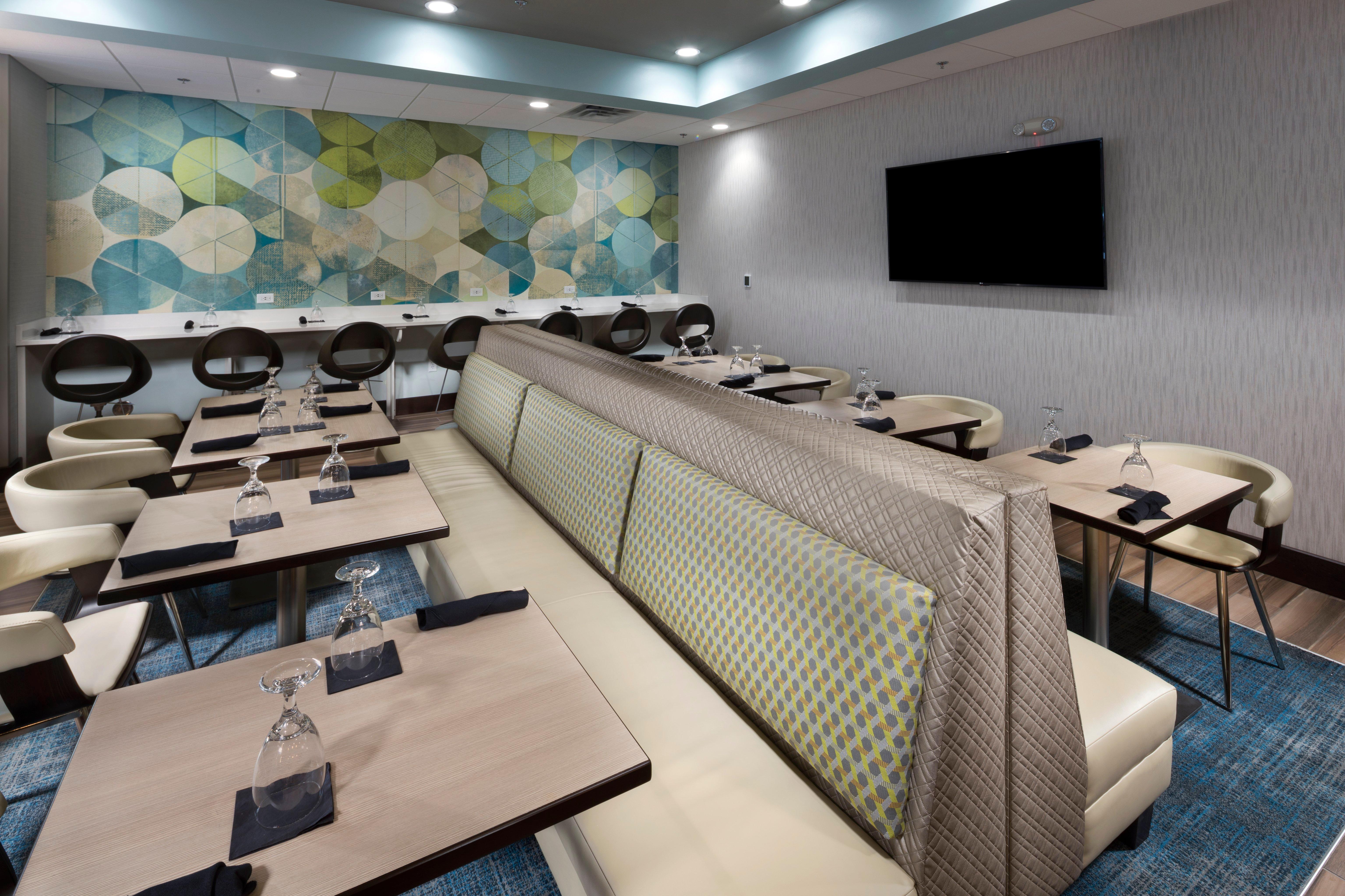 Holiday Inn & Suites Arden - Asheville Airport By Ihg Bagian luar foto