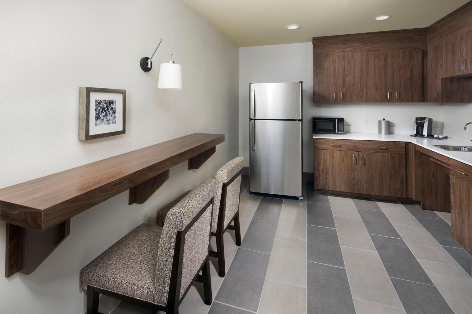Holiday Inn & Suites Arden - Asheville Airport By Ihg Bagian luar foto