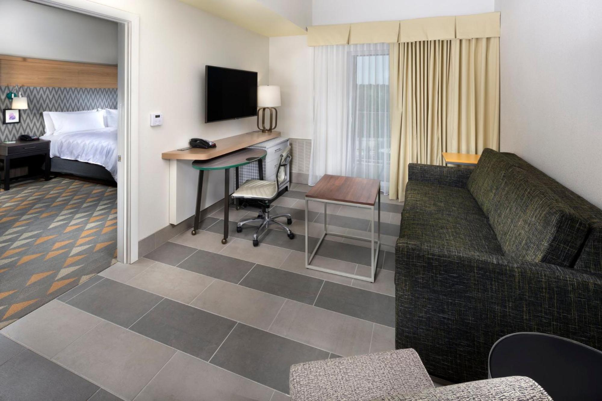Holiday Inn & Suites Arden - Asheville Airport By Ihg Bagian luar foto